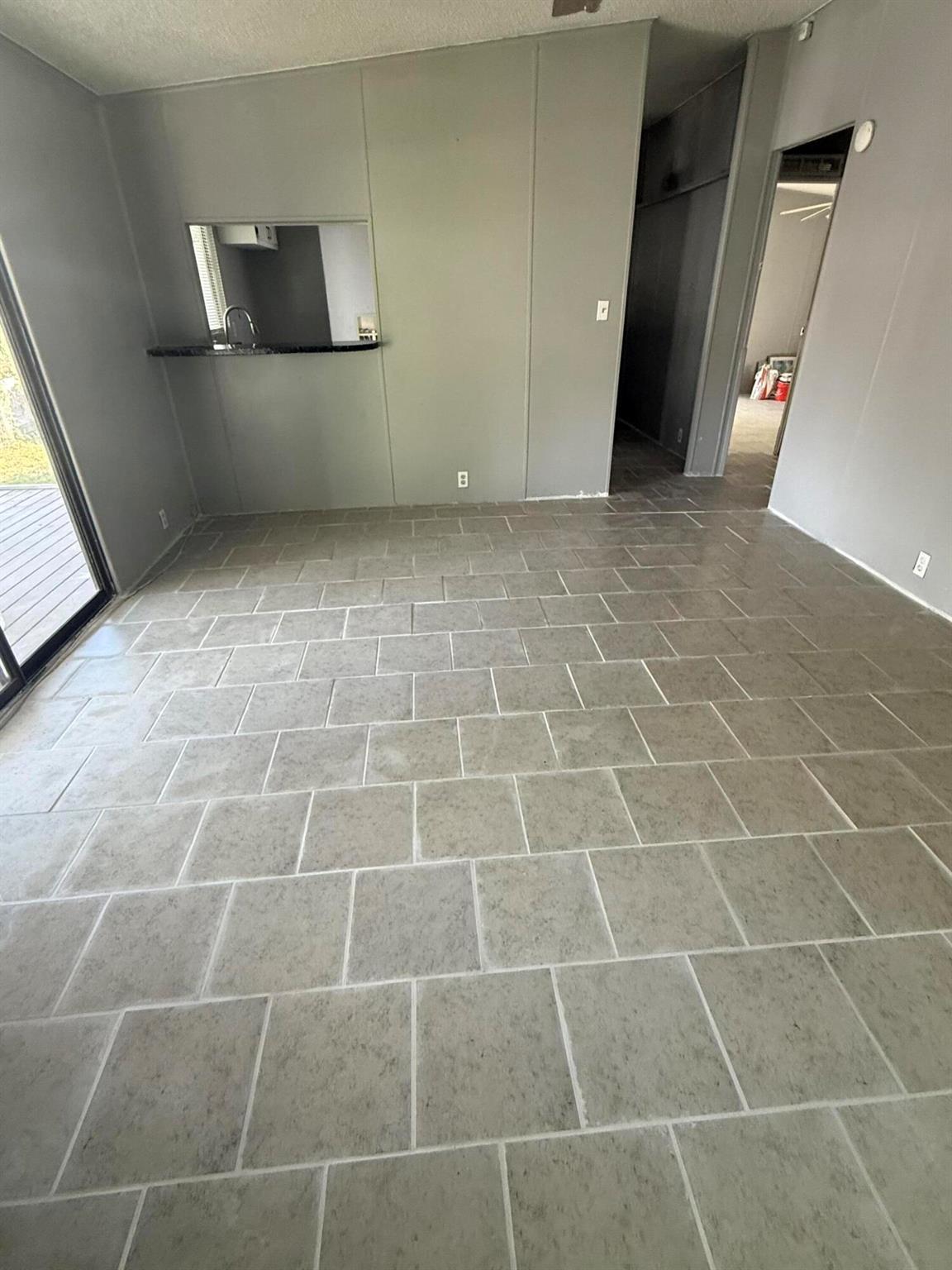 LAR-KEE LAKES 3RD ADDITIO - Residential Lease