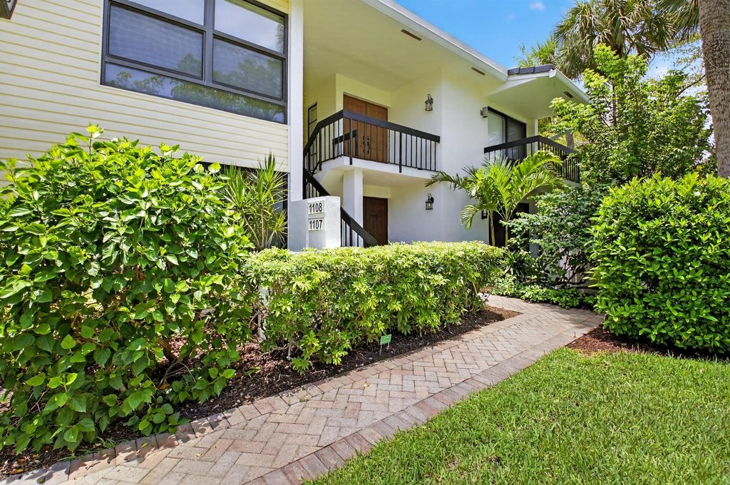 Photo of 6774 Willow Wood Drive #1107, Boca Raton, FL 33434 (MLS # R11106169)