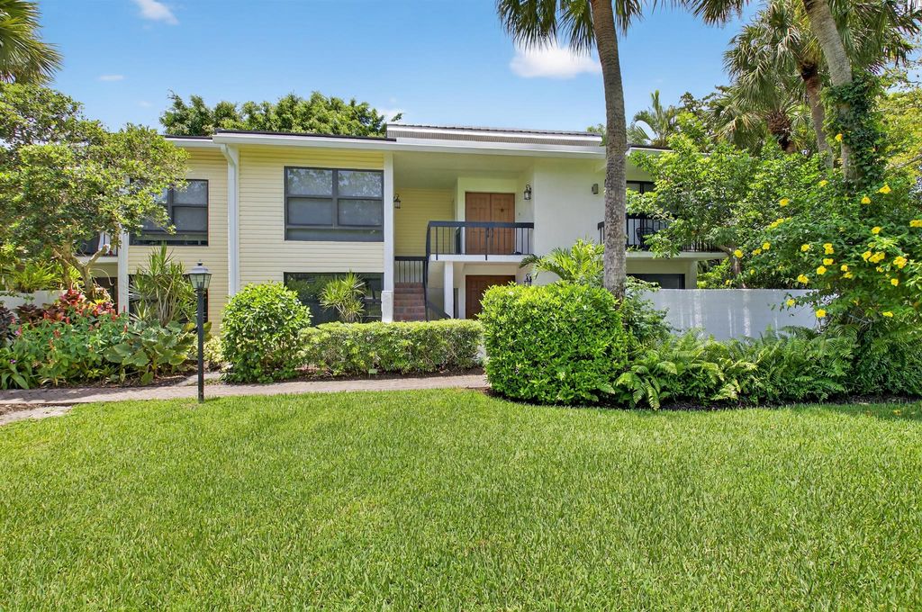 Photo of 6774 Willow Wood Drive #1107, Boca Raton, FL 33434 (MLS # R11106169)
