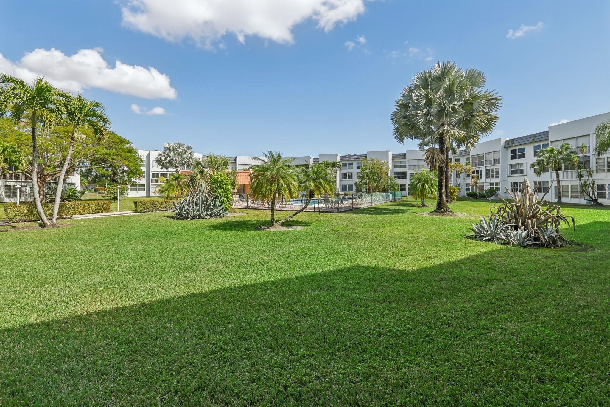 Royal Park Gardens - Residential