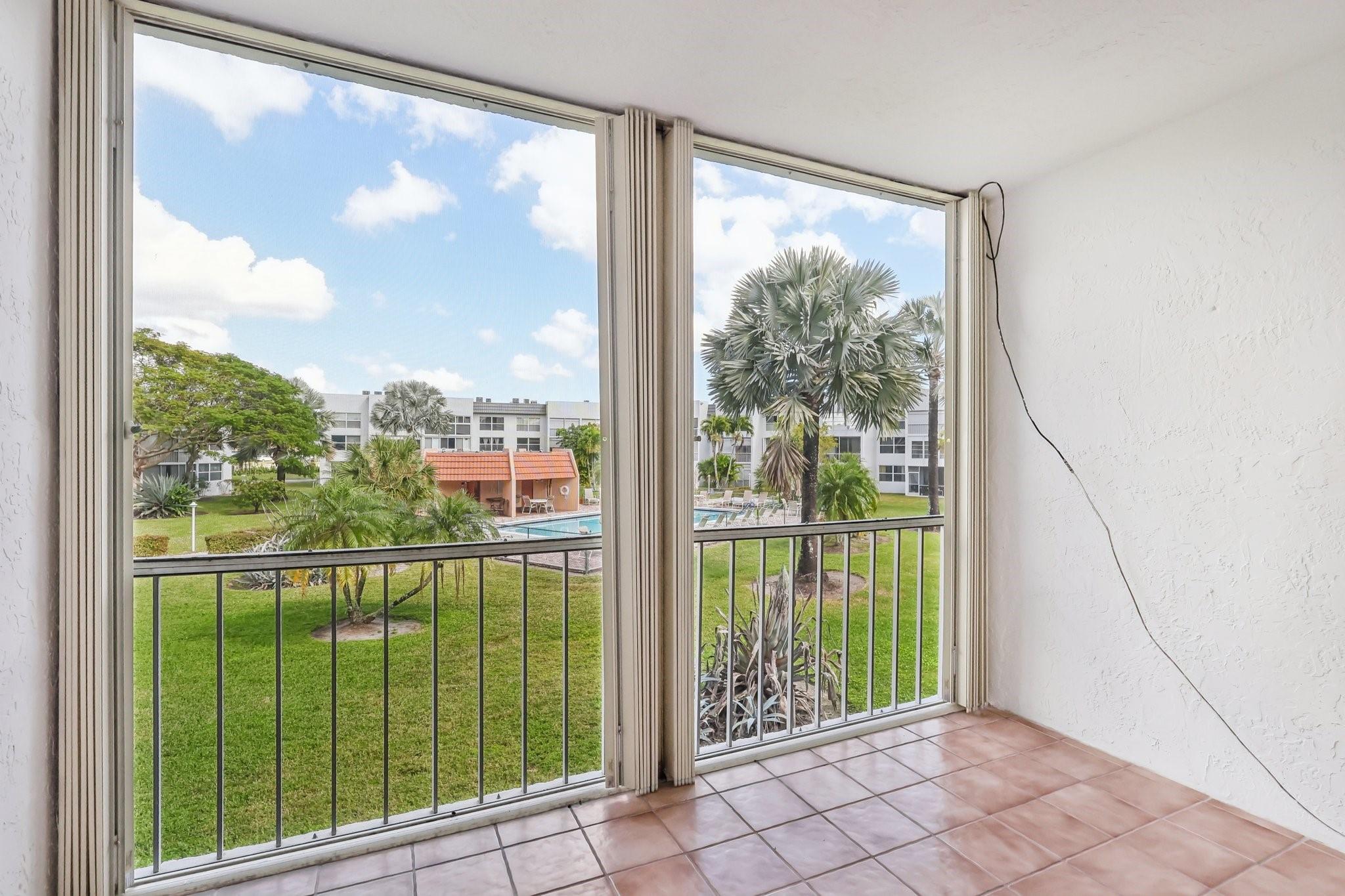 Royal Park Gardens - Residential