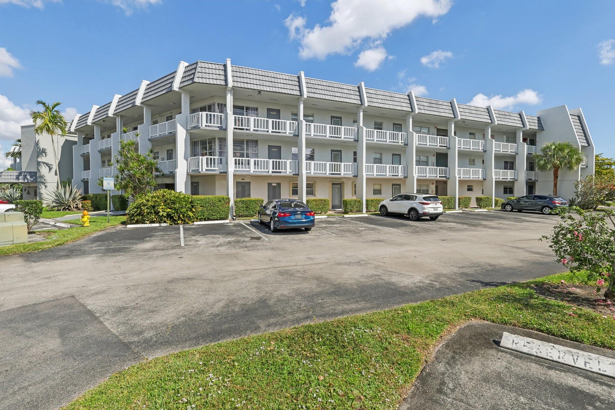 Royal Park Gardens - Residential