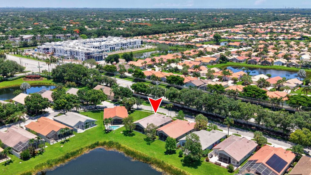 Photo of 11709 Castellon Court, Boynton Beach, FL 33437 (MLS # B26045668)