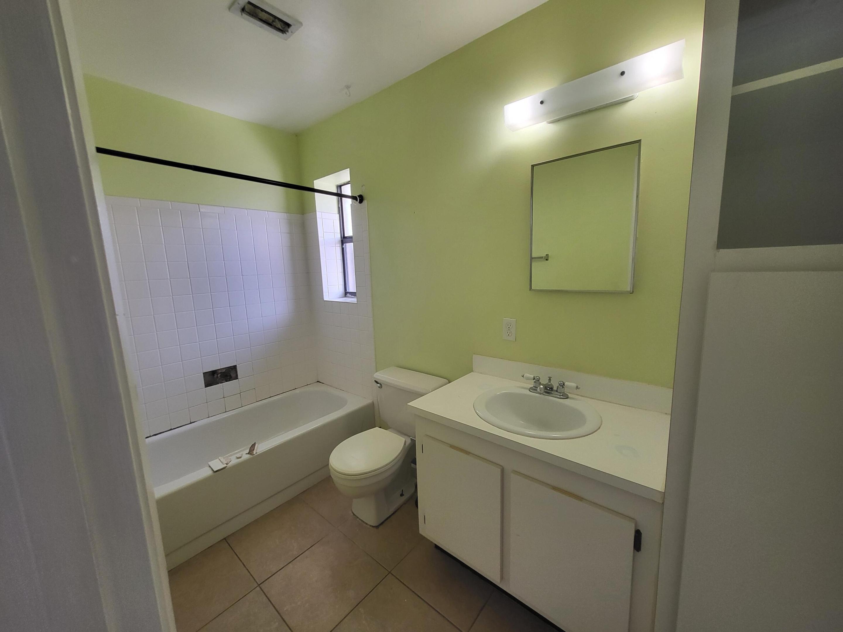 WATERVIEW ESTATES - Residential Lease