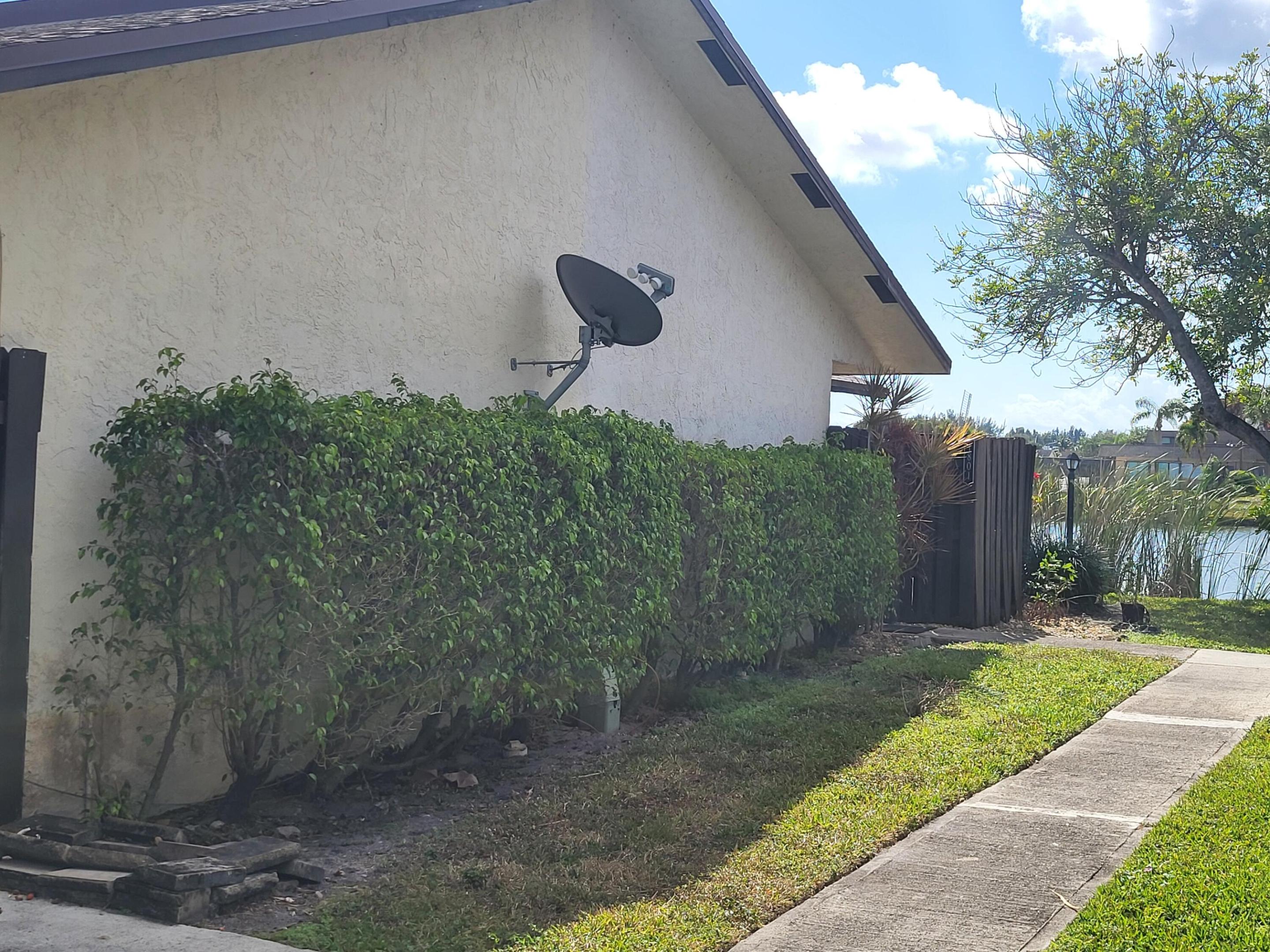 WATERVIEW ESTATES - Residential Lease