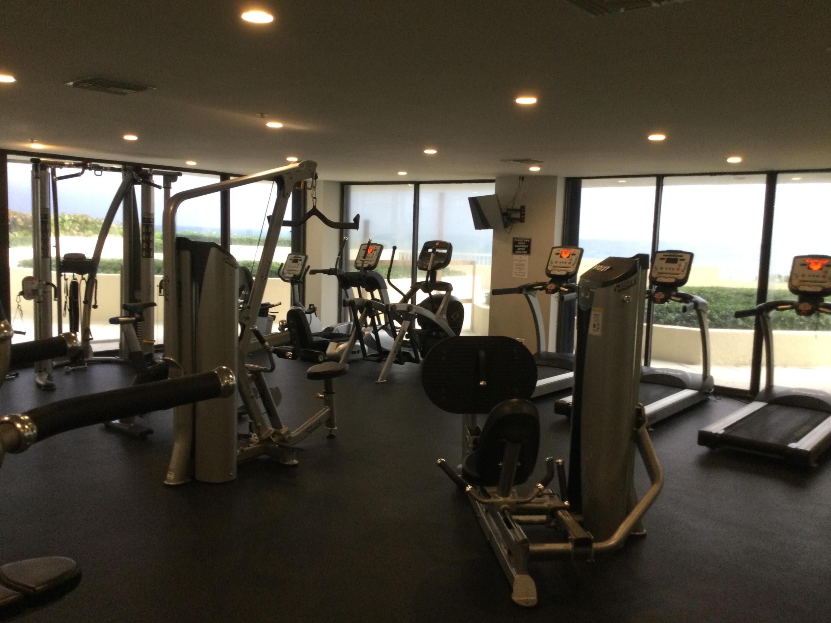 REACHES CONDO - Residential Lease