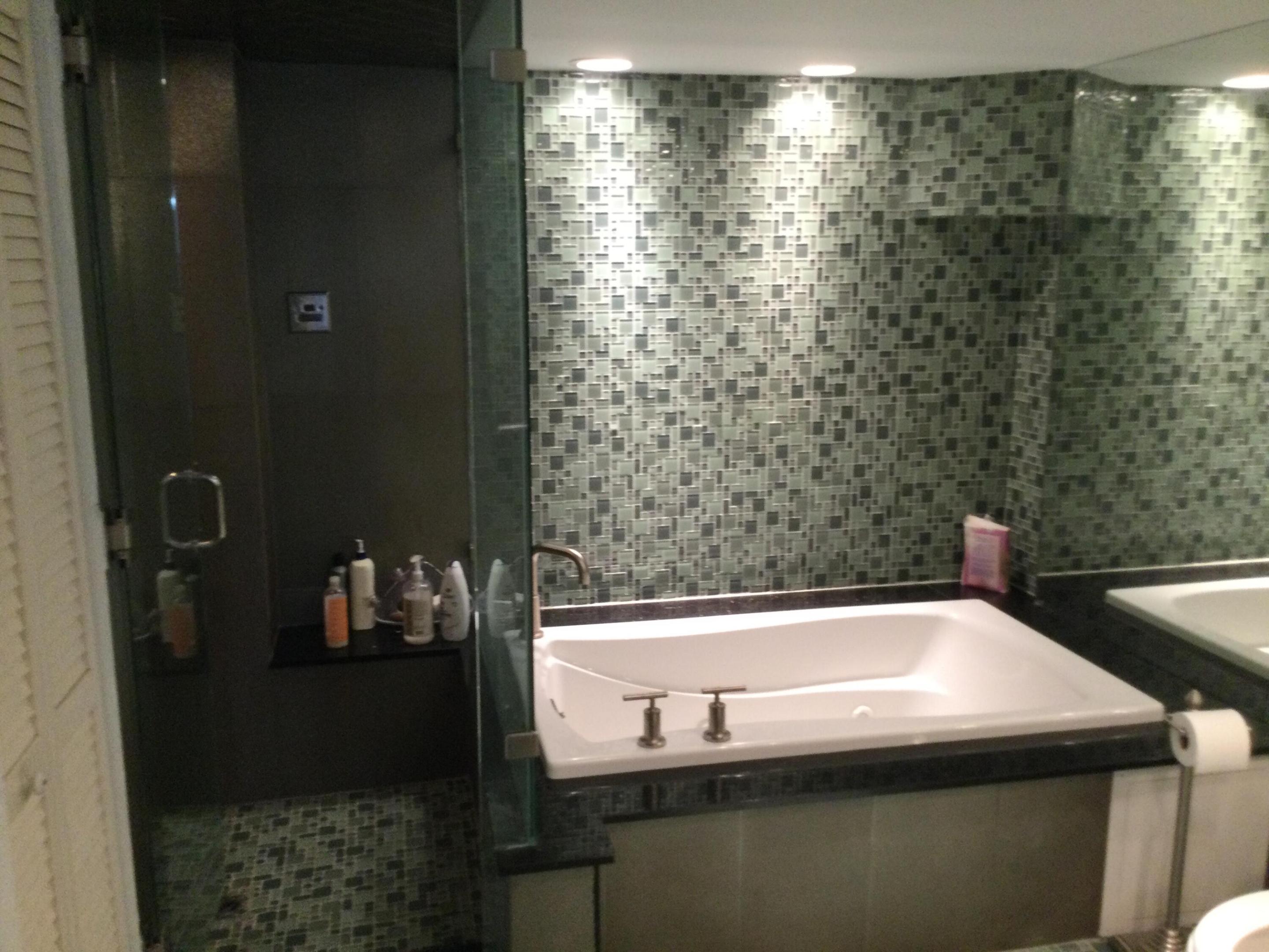 REACHES CONDO - Residential Lease