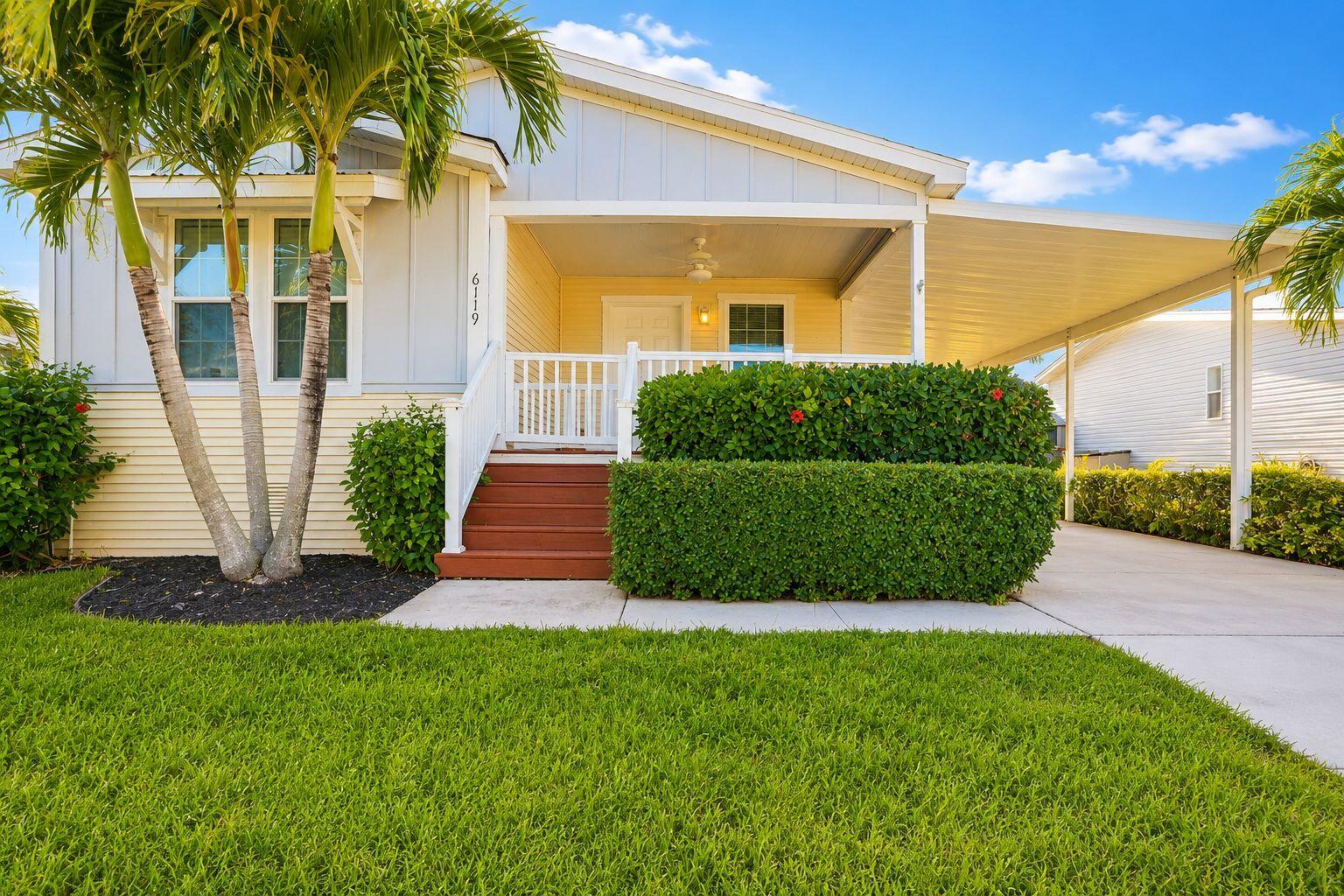 6119 N Ficus Lane, Atlantis, FL, 33462/$130,000 2 6119 N Ficus Lane