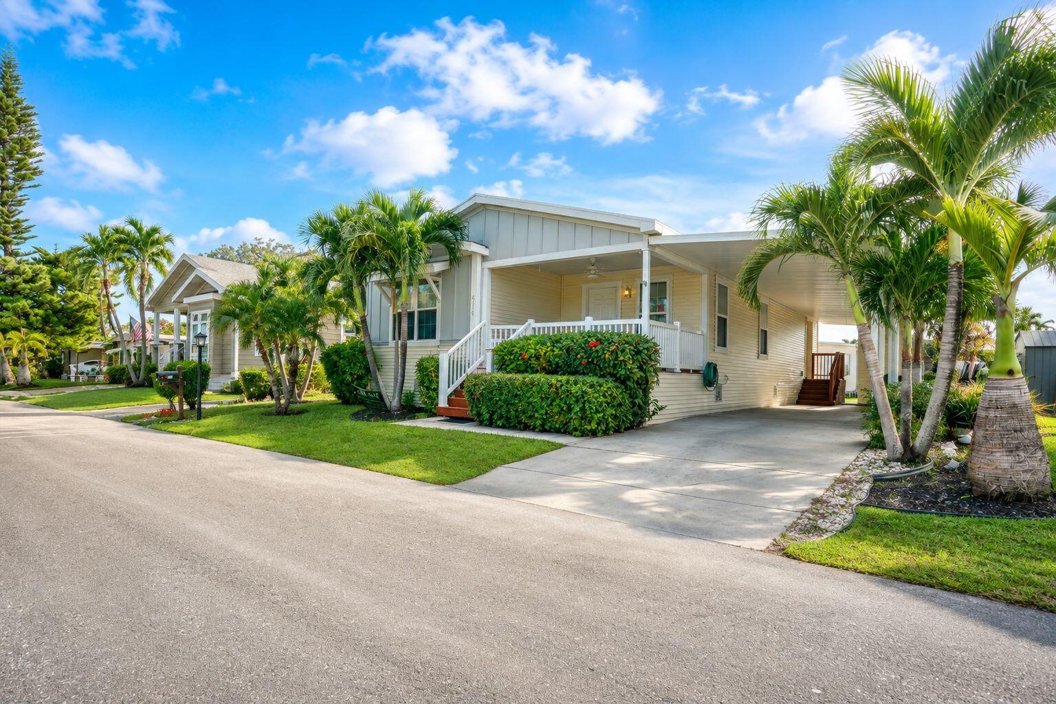 6119 N Ficus Lane, Atlantis, FL, 33462/$130,000 1 6119 N Ficus Lane