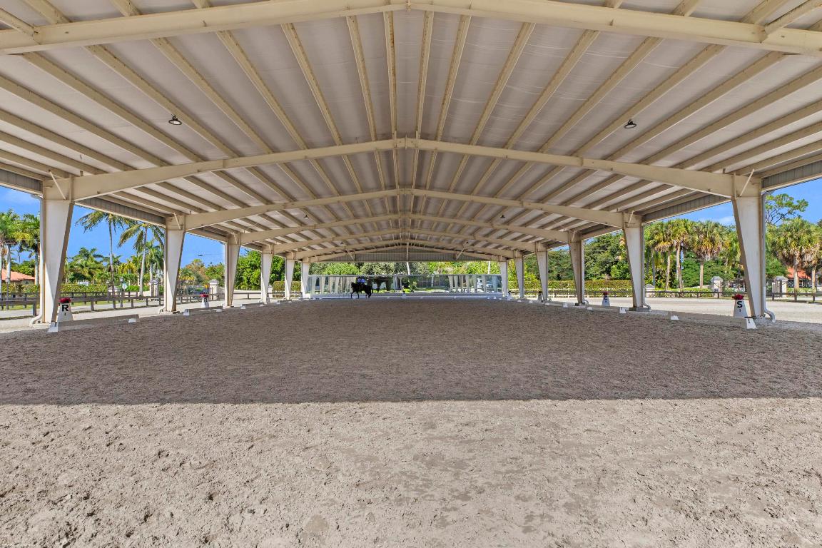 PADDOCK PARK 2 OF WELLINGTON - Residential