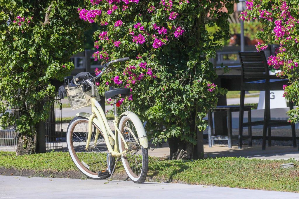 Photo of 14334 Wellington Trace, Wellington, FL 33414 (MLS # R11147357)