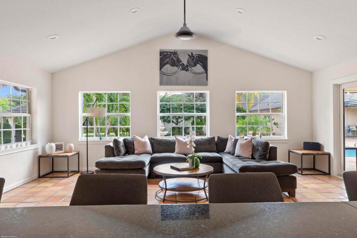 PADDOCK PARK 2 OF WELLINGTON - Residential