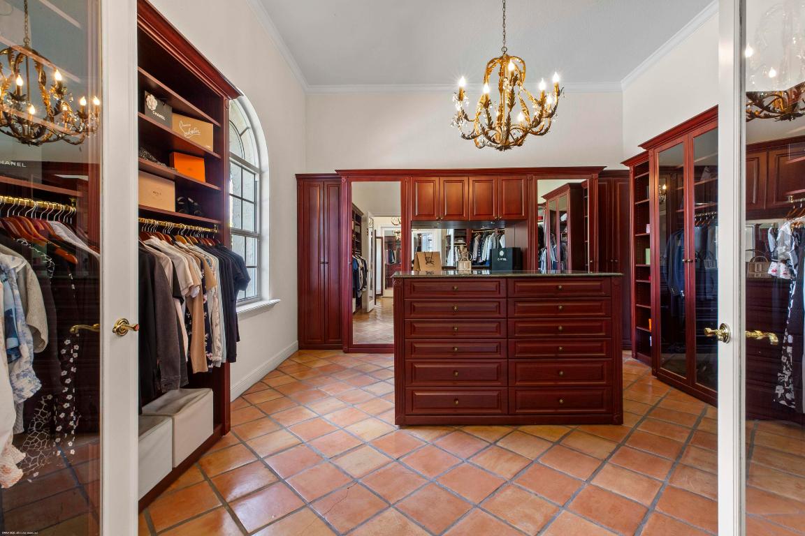 PADDOCK PARK 2 OF WELLINGTON - Residential