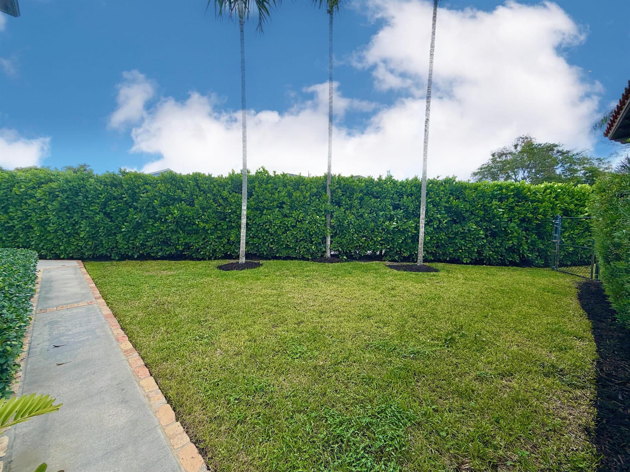 FLA MANGO ESTATES ADDITIO - Residential Lease