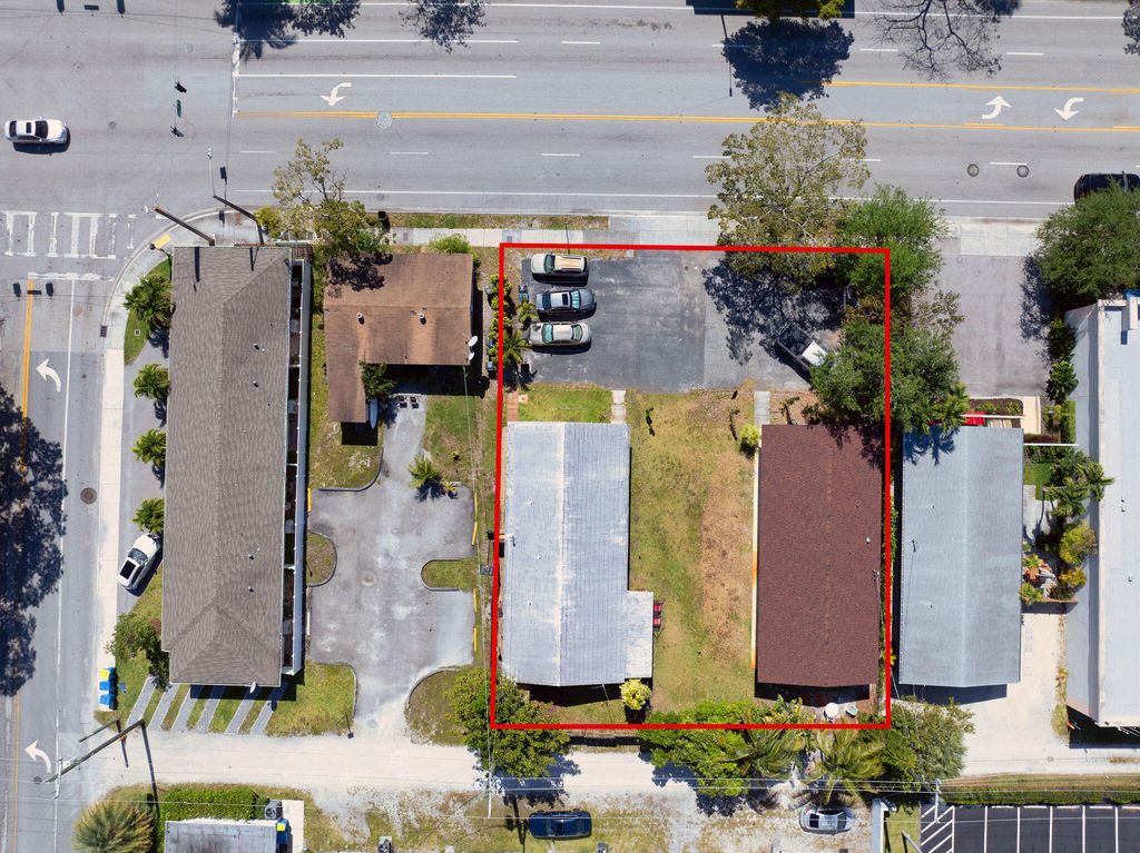 Photo of 634 SW 4th Avenue #1-2, Fort Lauderdale, FL 33315 (MLS # B26021184)