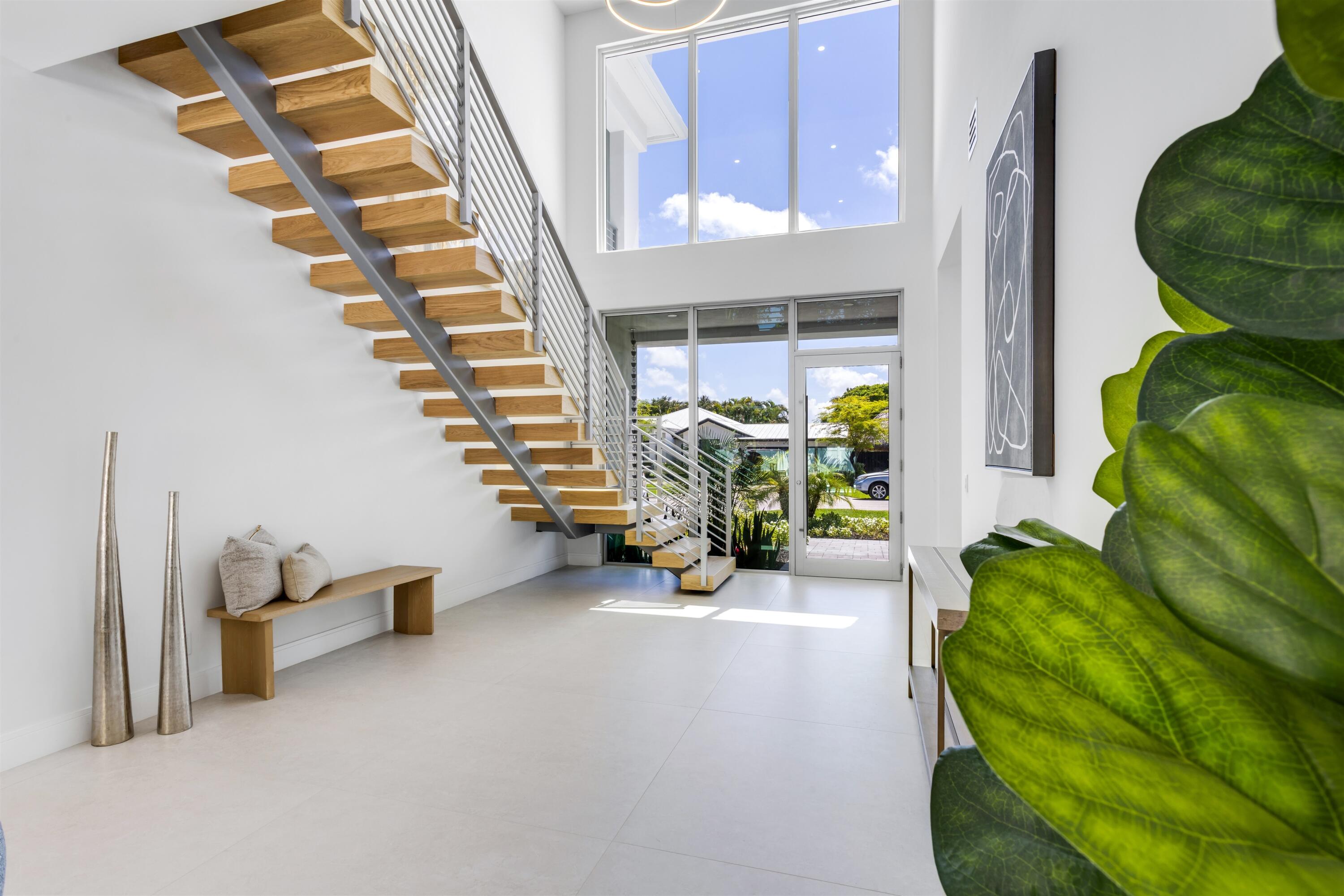 417 Lake Drive, Delray Beach, FL, 33444/$3,750,000 4 417 Lake Drive