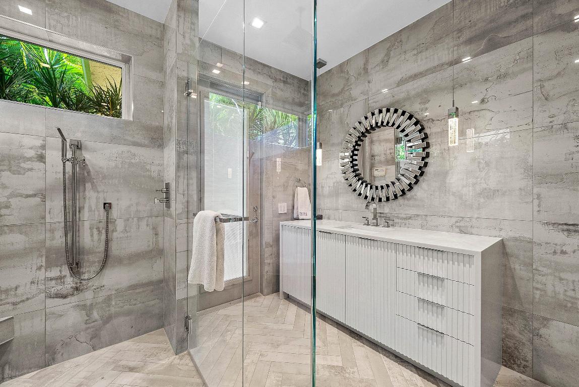 FRENCHMANS CREEK PAR E-2 - Residential