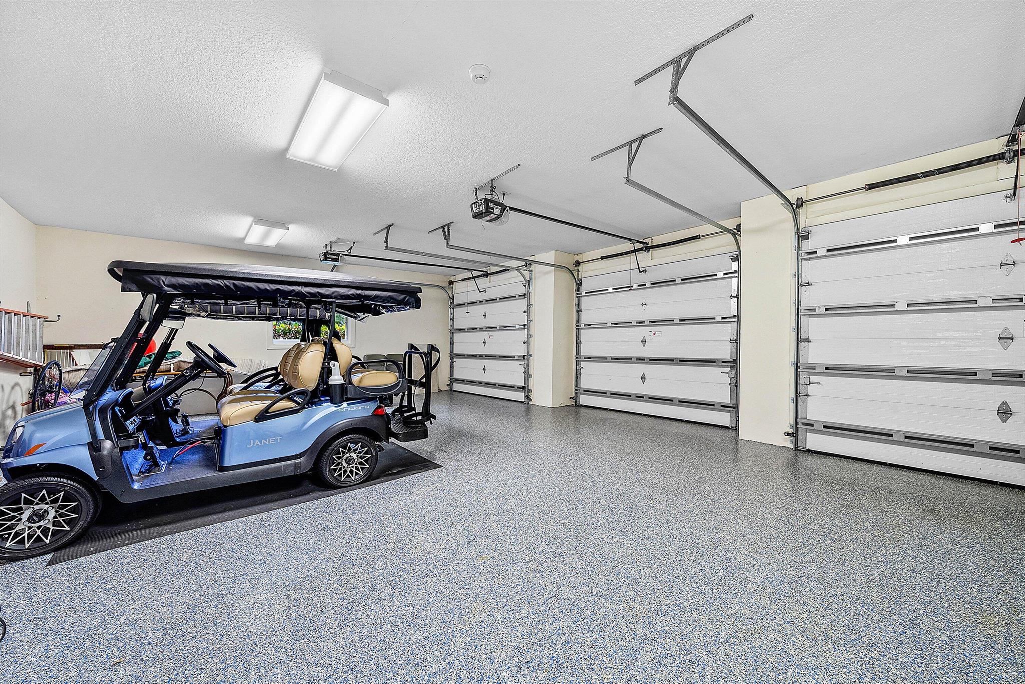 FRENCHMANS CREEK PAR E-2 - Residential