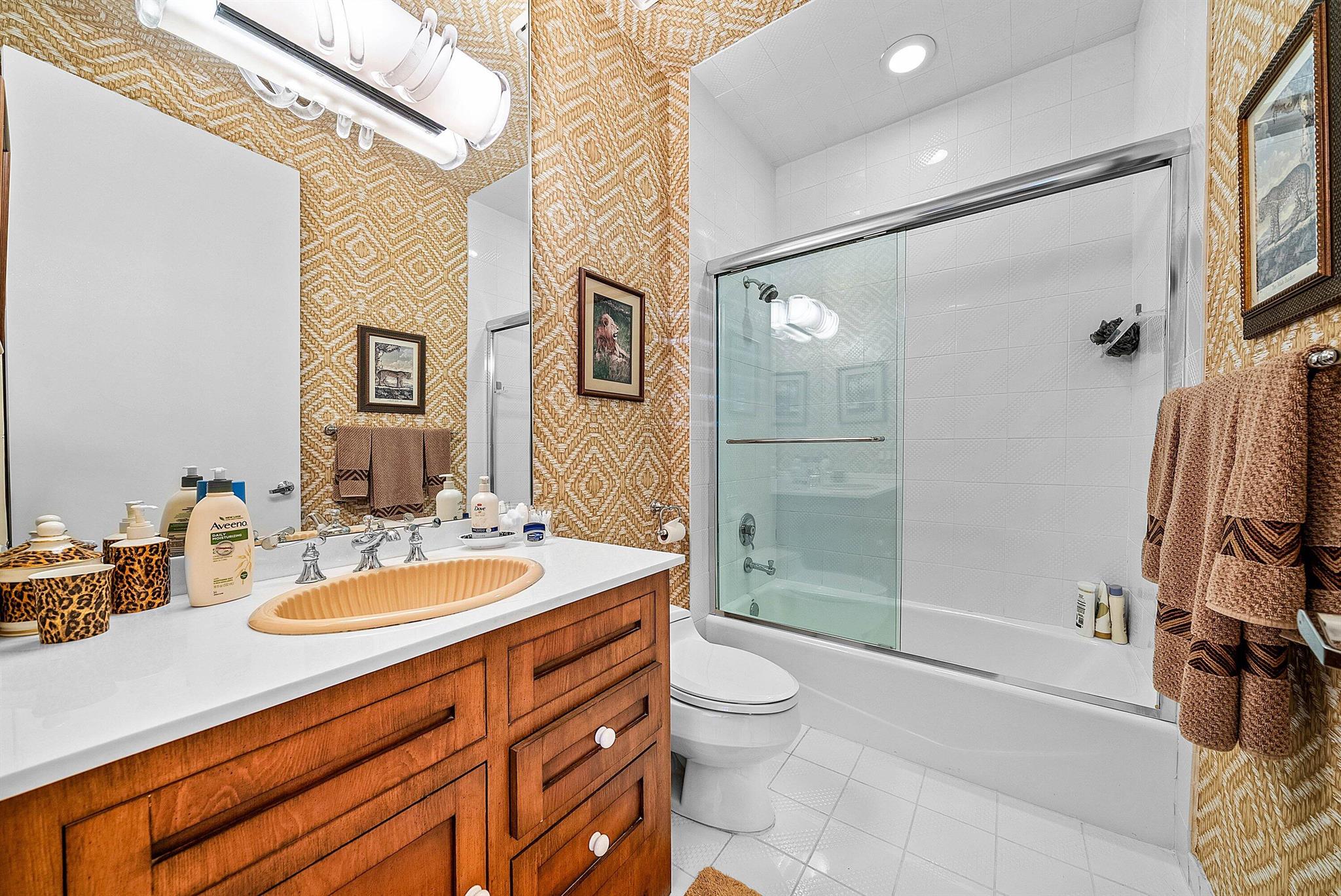 FRENCHMANS CREEK PAR E-2 - Residential