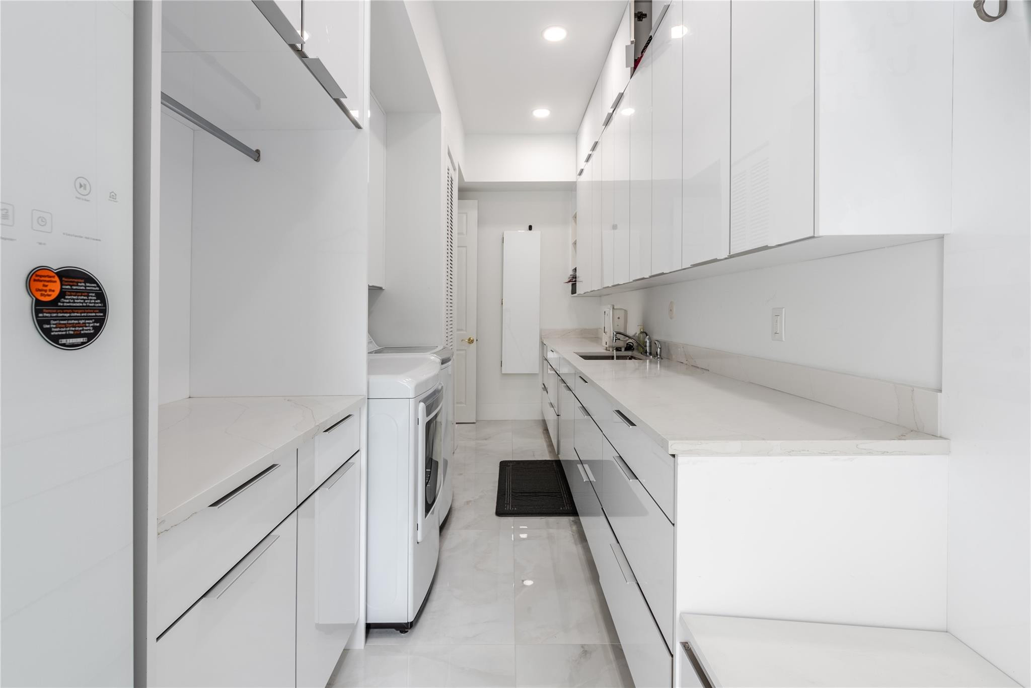 WELLINGTON AERO CLUB OF THE LANDINGS AT WELLINGTON - Residential