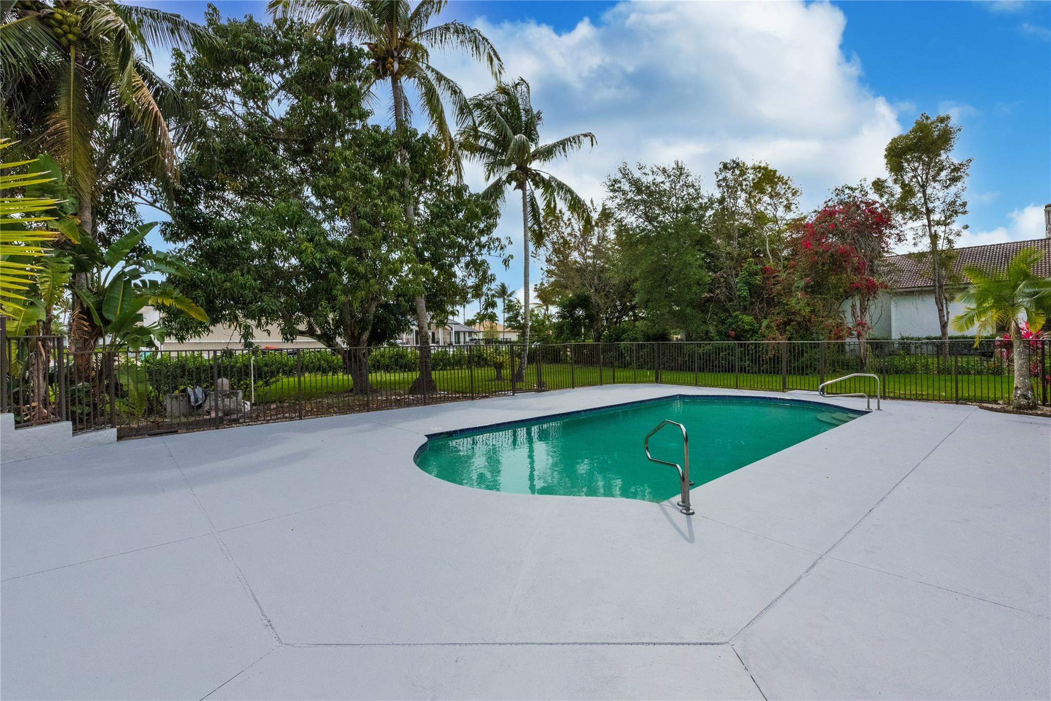 WELLINGTON AERO CLUB OF THE LANDINGS AT WELLINGTON - Residential