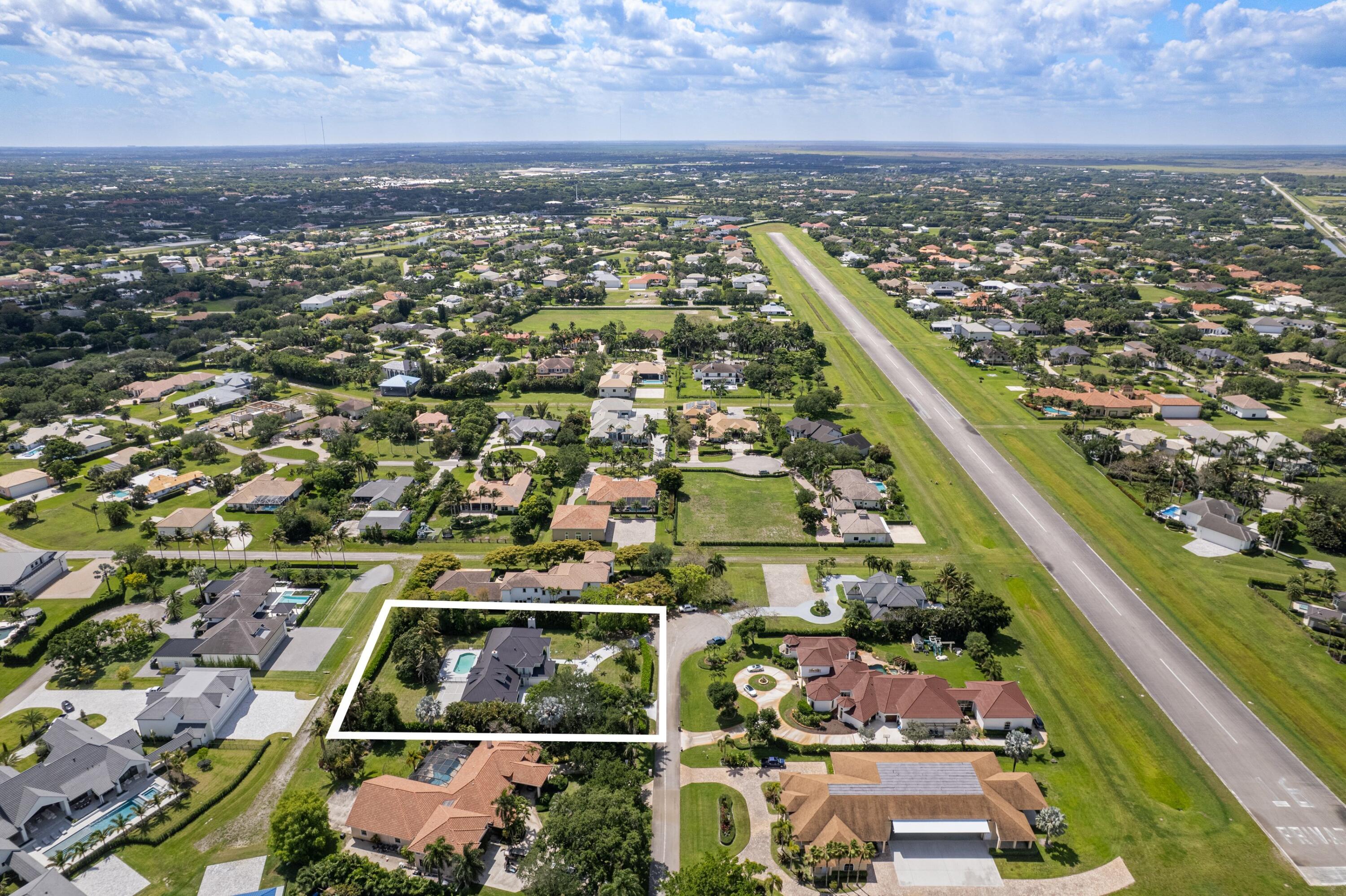 WELLINGTON AERO CLUB OF THE LANDINGS AT WELLINGTON - Residential