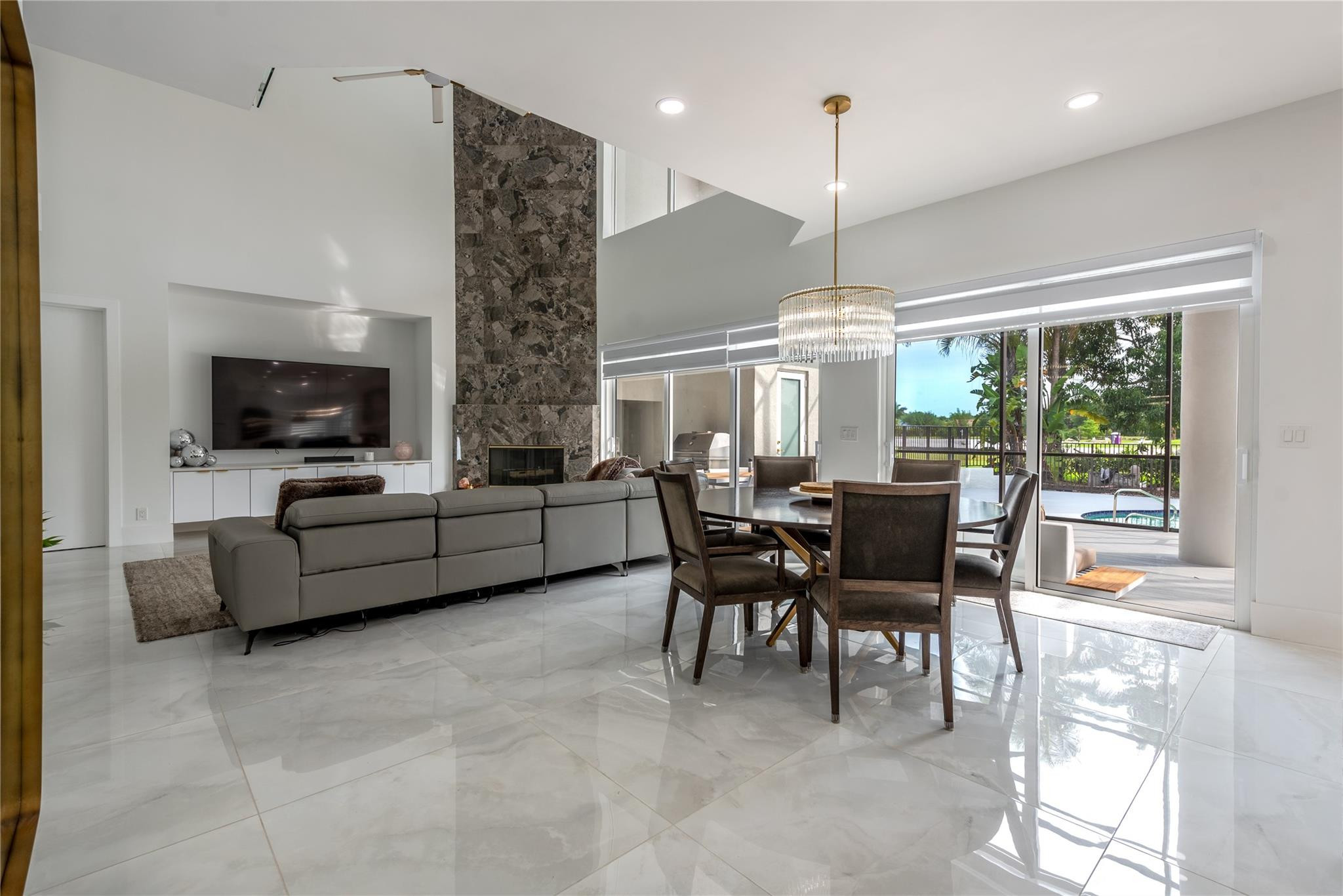 WELLINGTON AERO CLUB OF THE LANDINGS AT WELLINGTON - Residential