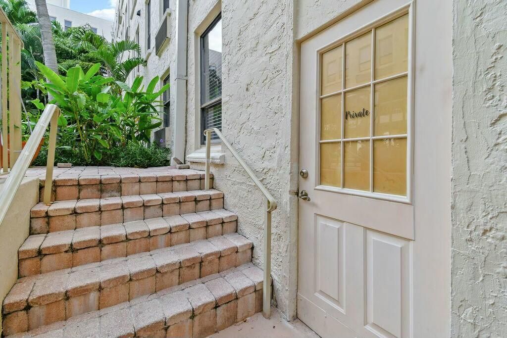 Photo of 235 Sunrise Avenue #1050, Palm Beach, FL 33480 (MLS # R11085258)