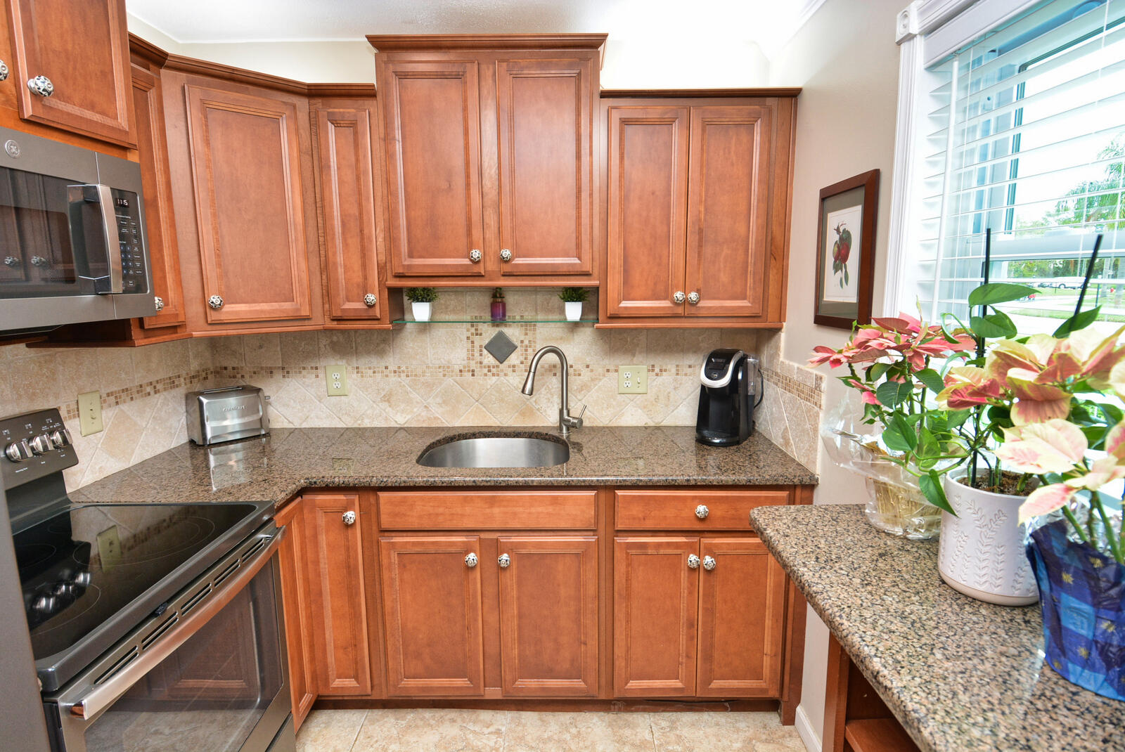 VISTA DEL LAGO CONDO - Residential