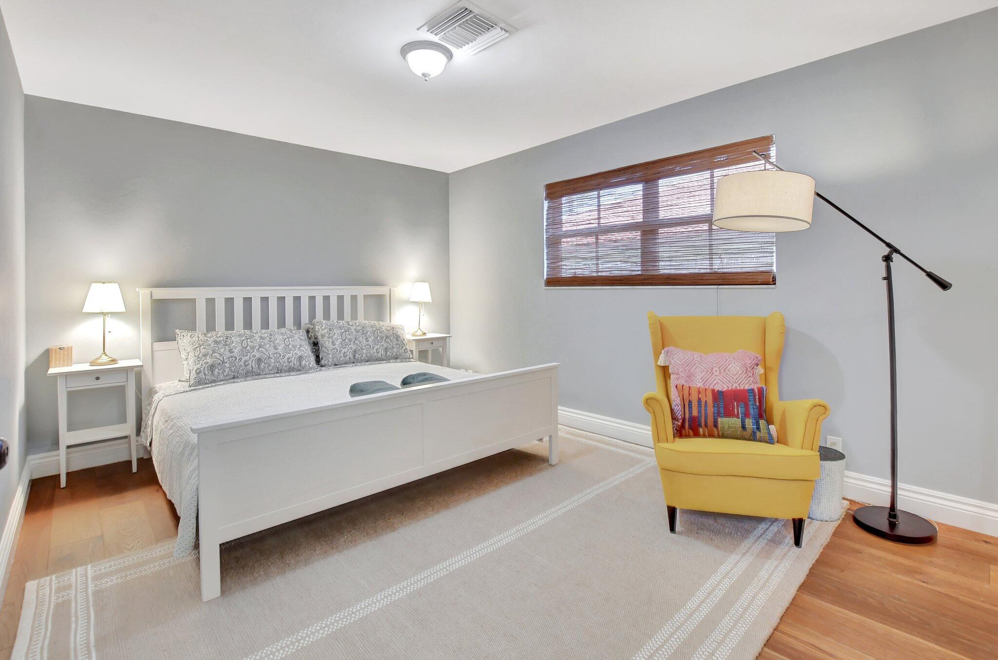 ROYAL OAK HILLS 2ND SEC - Residential Lease