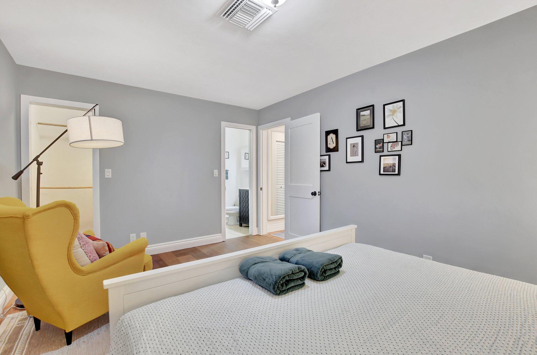 ROYAL OAK HILLS 2ND SEC - Residential Lease