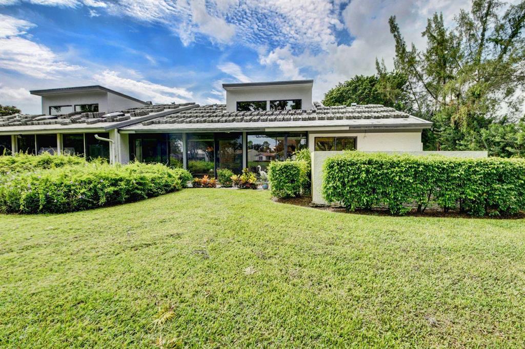 CAMBRIDGE I & II AT HUNTERS RUN CONDO - Residential