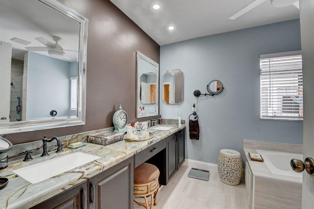 CAMBRIDGE I & II AT HUNTERS RUN CONDO - Residential