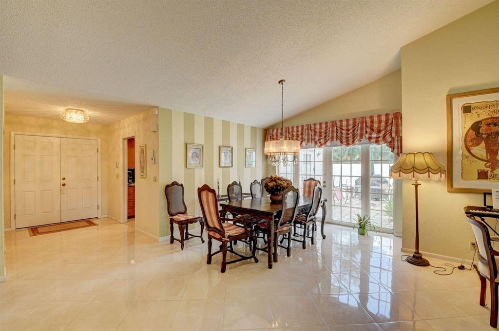 CAMBRIDGE I & II AT HUNTERS RUN CONDO - Residential