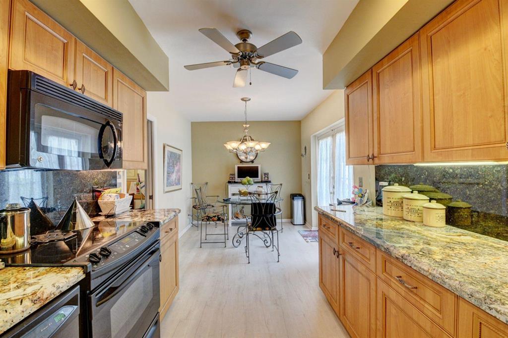 CAMBRIDGE I & II AT HUNTERS RUN CONDO - Residential