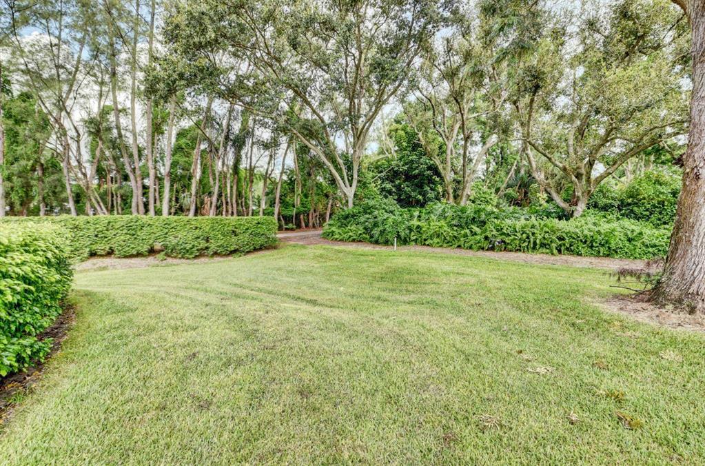 CAMBRIDGE I & II AT HUNTERS RUN CONDO - Residential