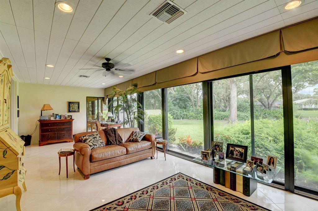 CAMBRIDGE I & II AT HUNTERS RUN CONDO - Residential