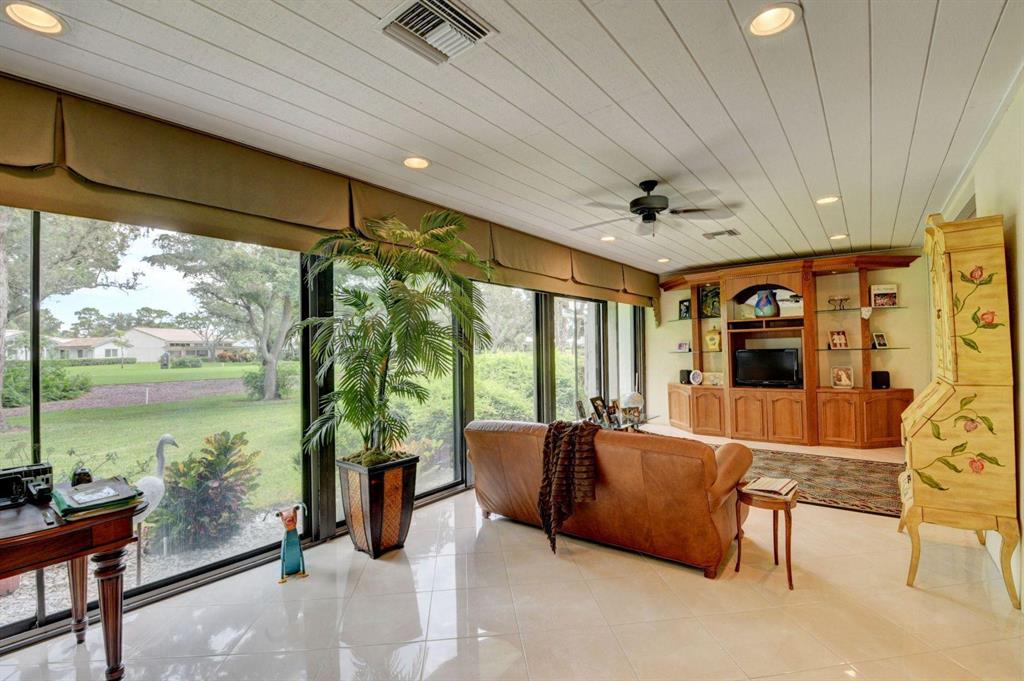 CAMBRIDGE I & II AT HUNTERS RUN CONDO - Residential