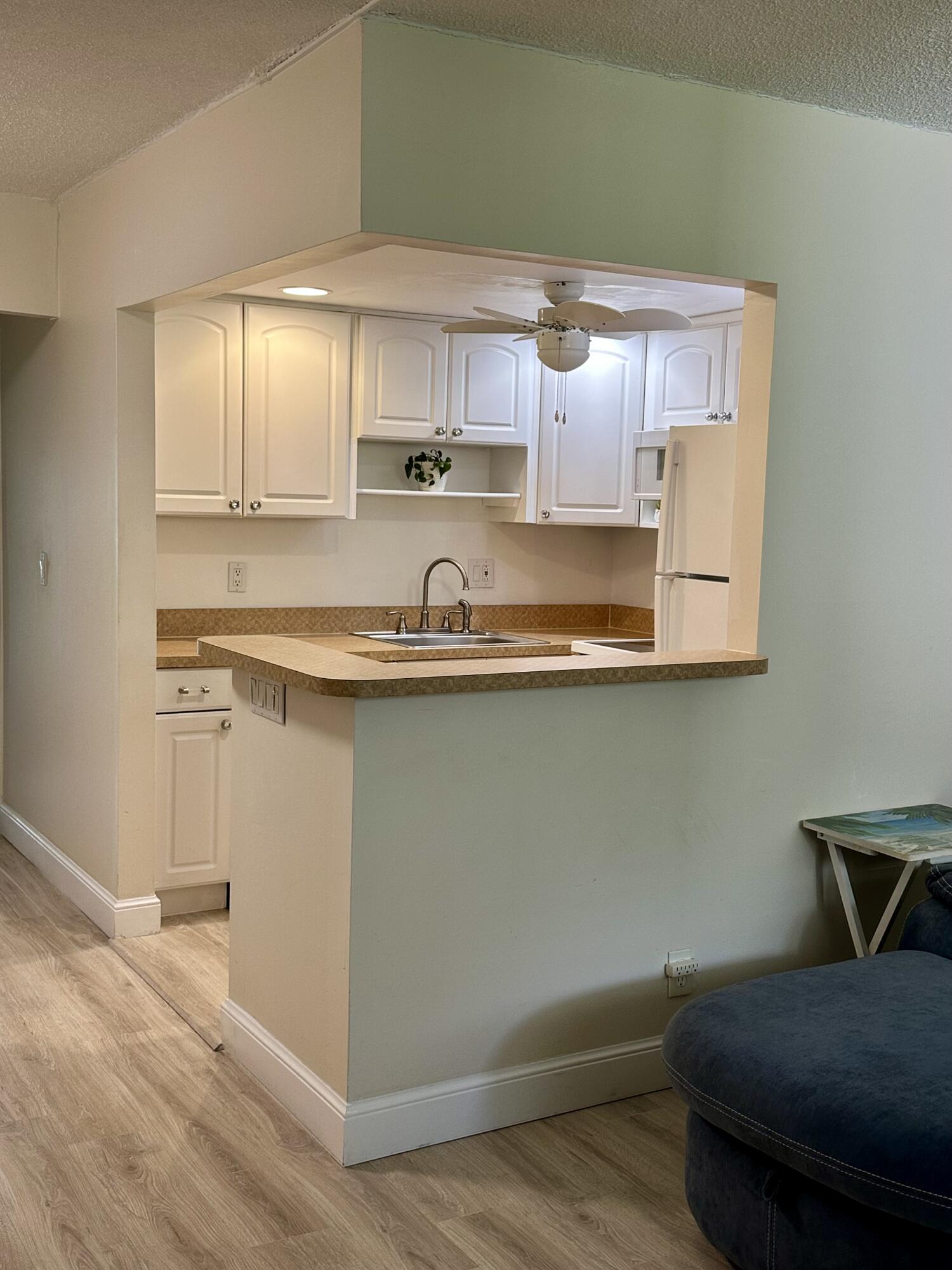 210 Horizons Street E 106