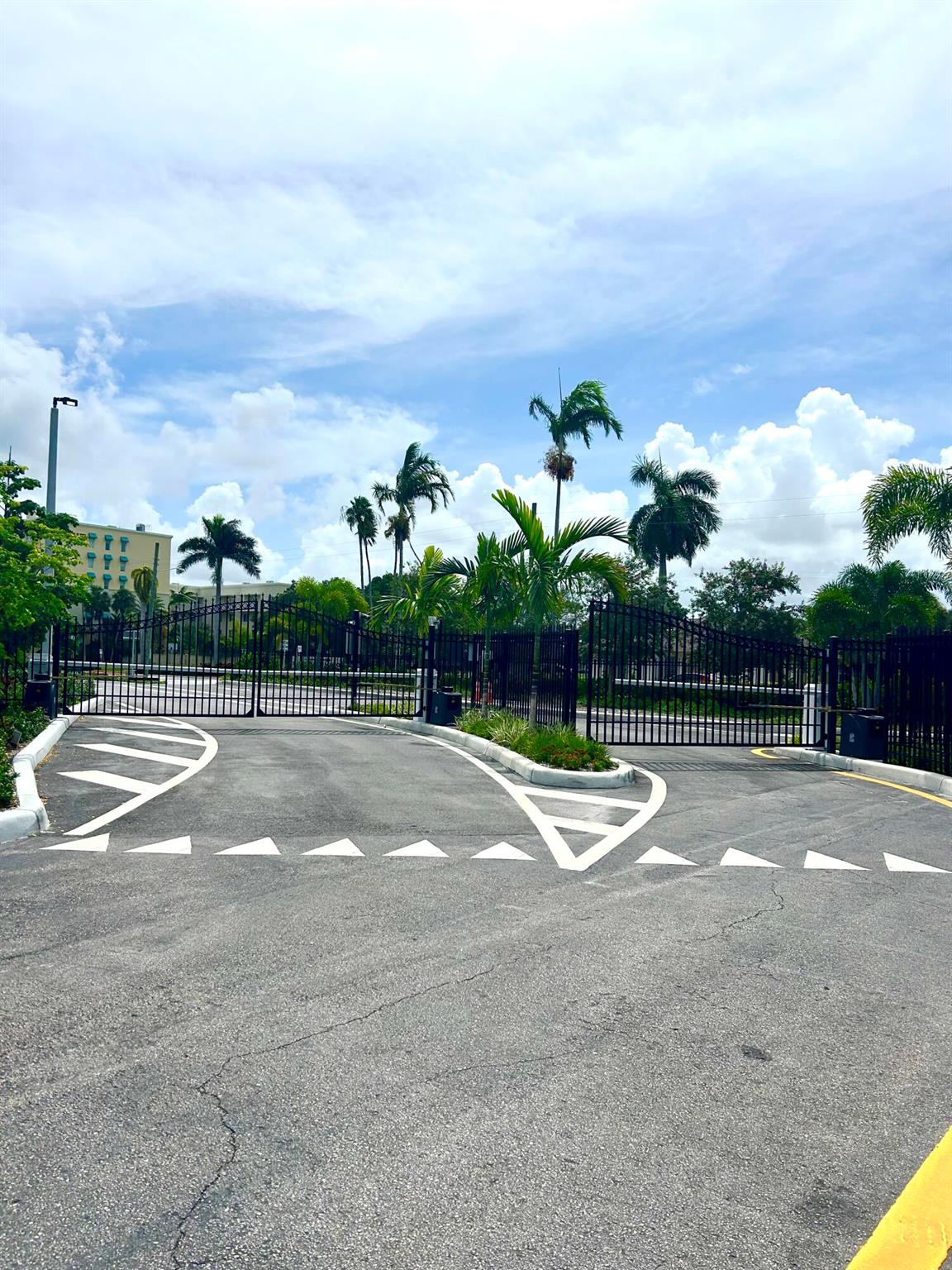 STERLING VILLAGE - Residential