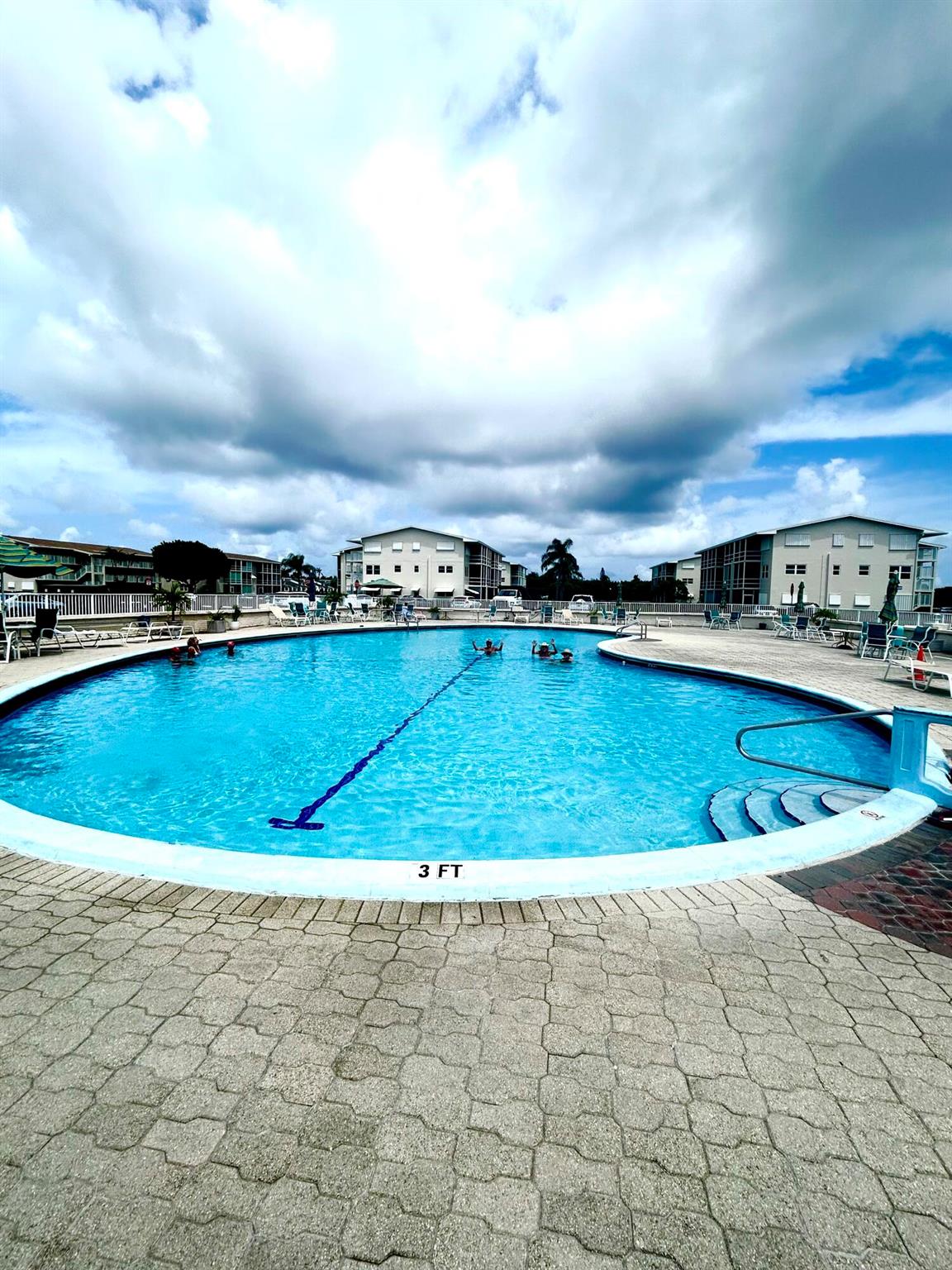 STERLING VILLAGE - Residential