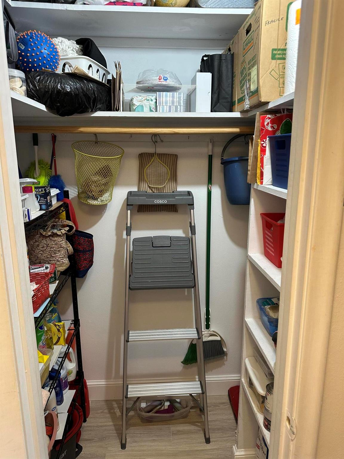 STERLING VILLAGE - Residential