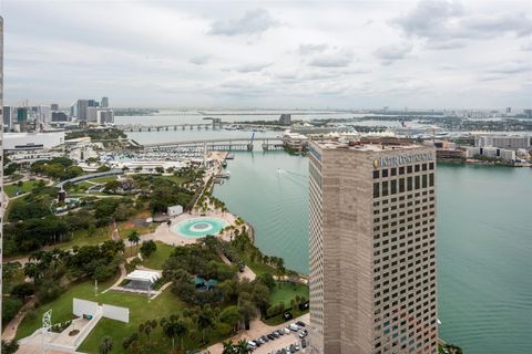 Photo of 325 S Biscayne Blvd #LPH16, Miami, FL 33131 (MLS # F10539499)
