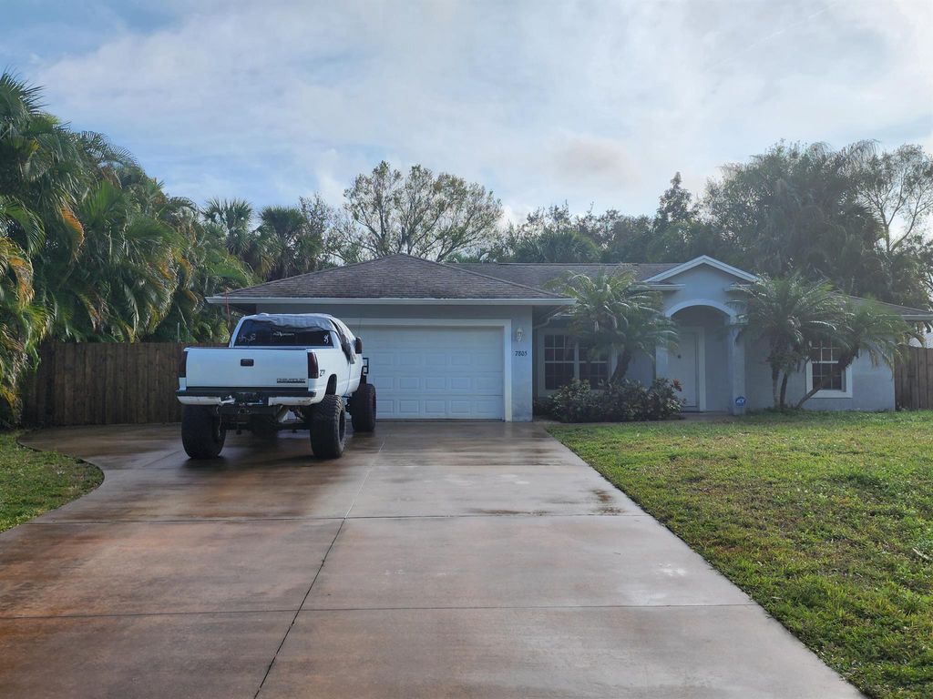 Photo of 7805 Fort Walton Avenue, Fort Pierce, FL 34951 (MLS # R10925101)