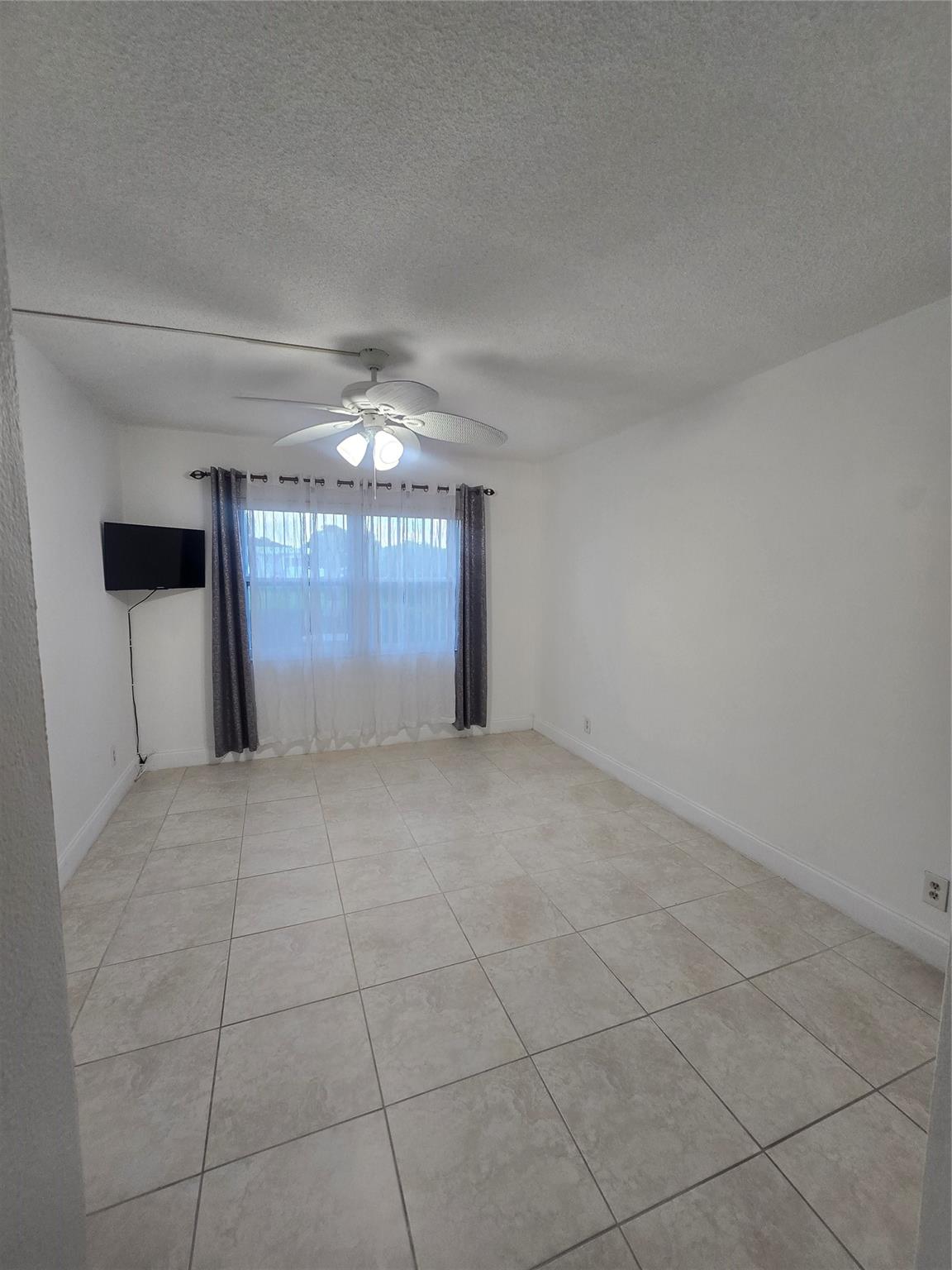 251 S Golf Blvd 187