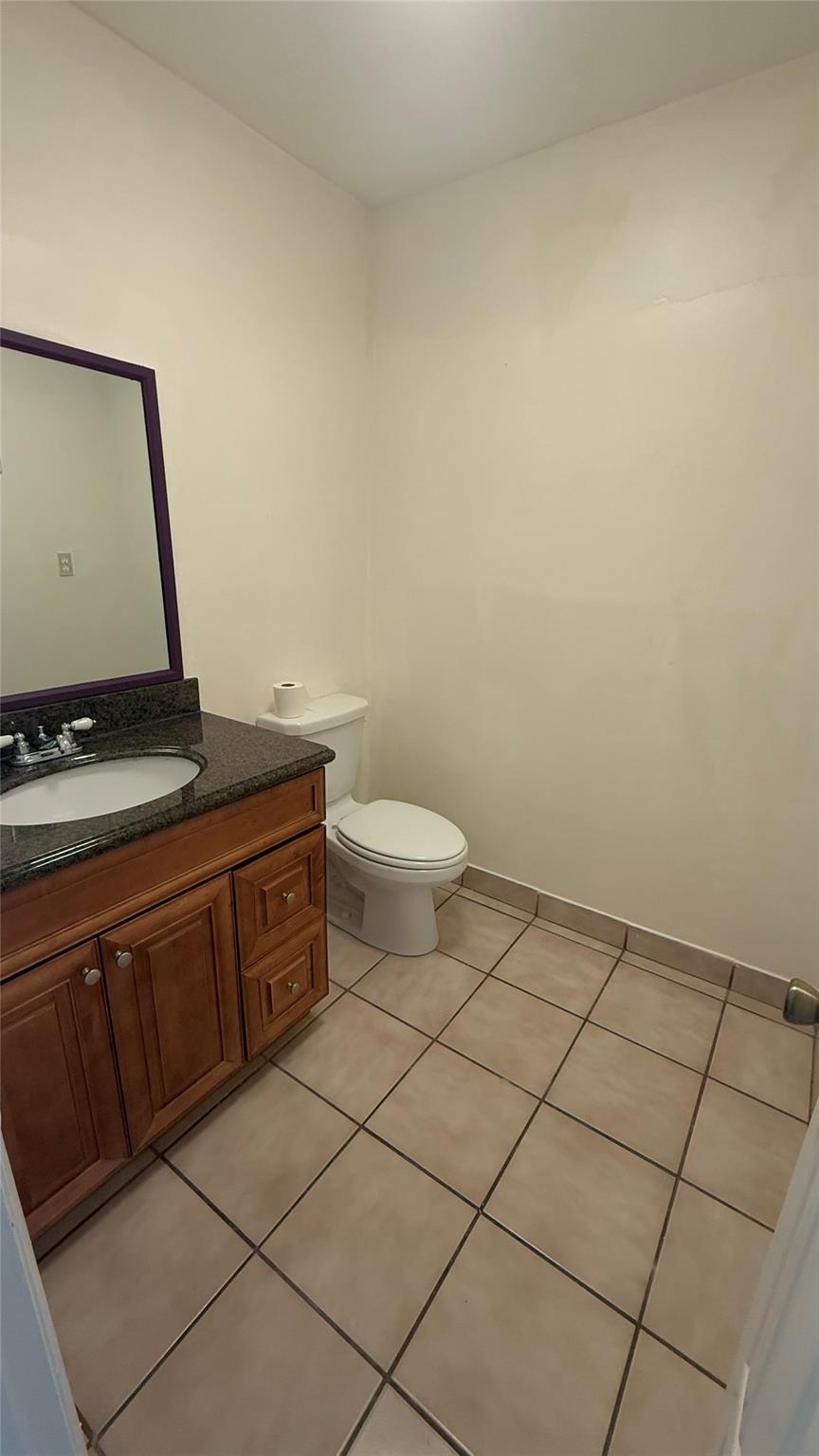 VALENCIA VILLAGE - Residential Lease