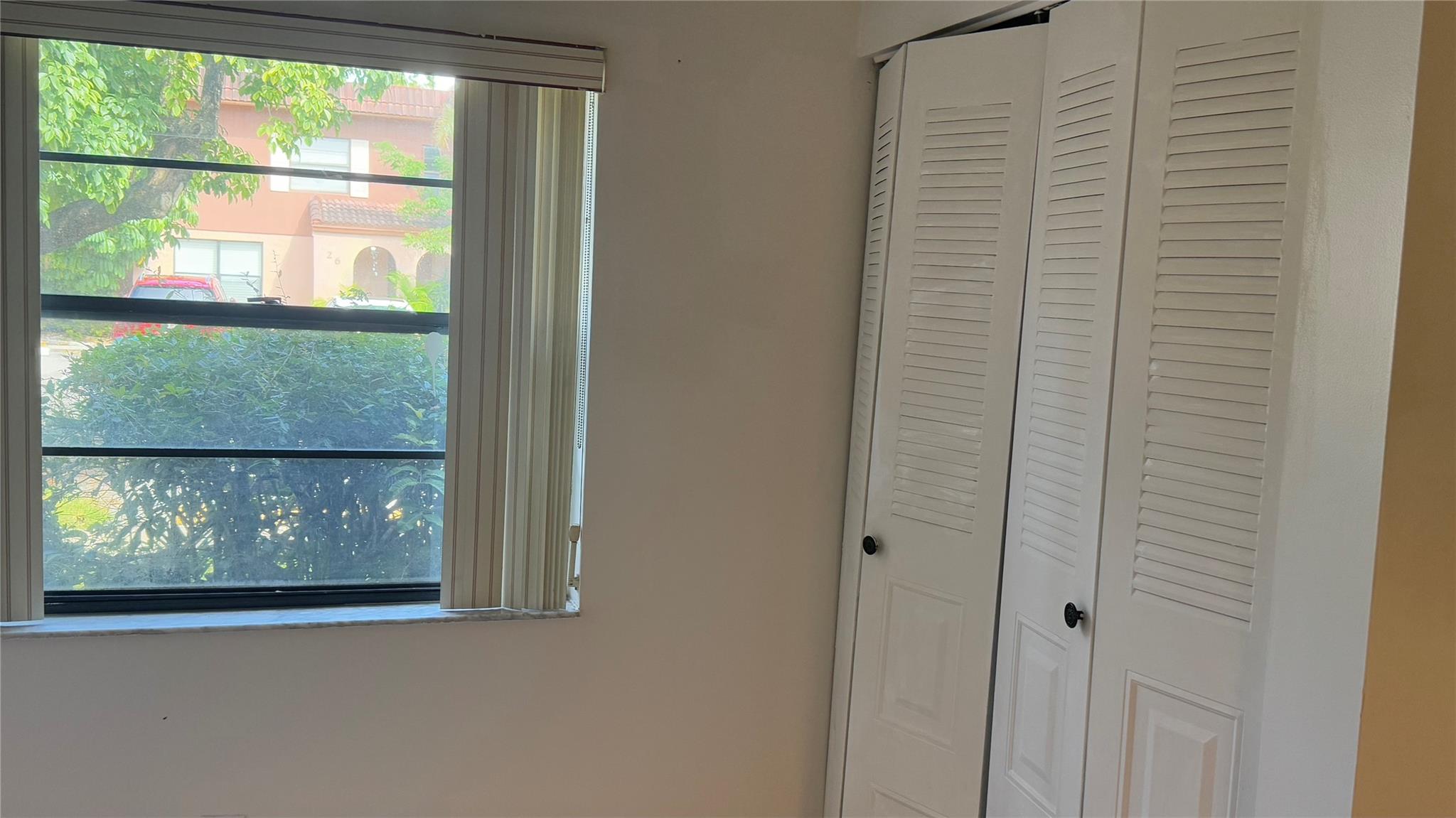 VALENCIA VILLAGE - Residential Lease