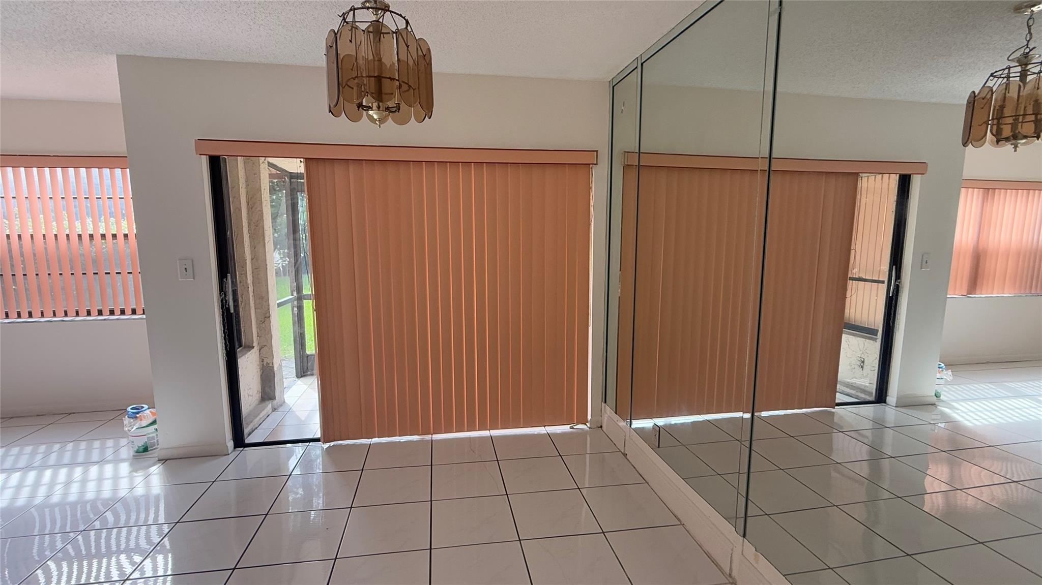 VALENCIA VILLAGE - Residential Lease