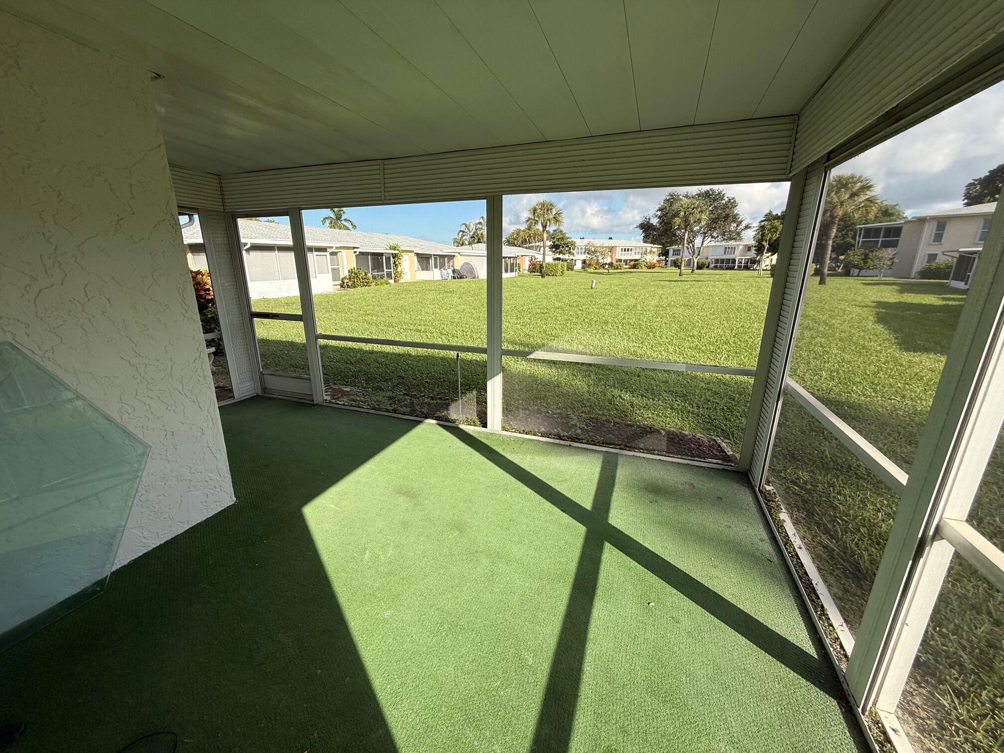 PINES OF DELRAY NORTH CON - Residential Lease