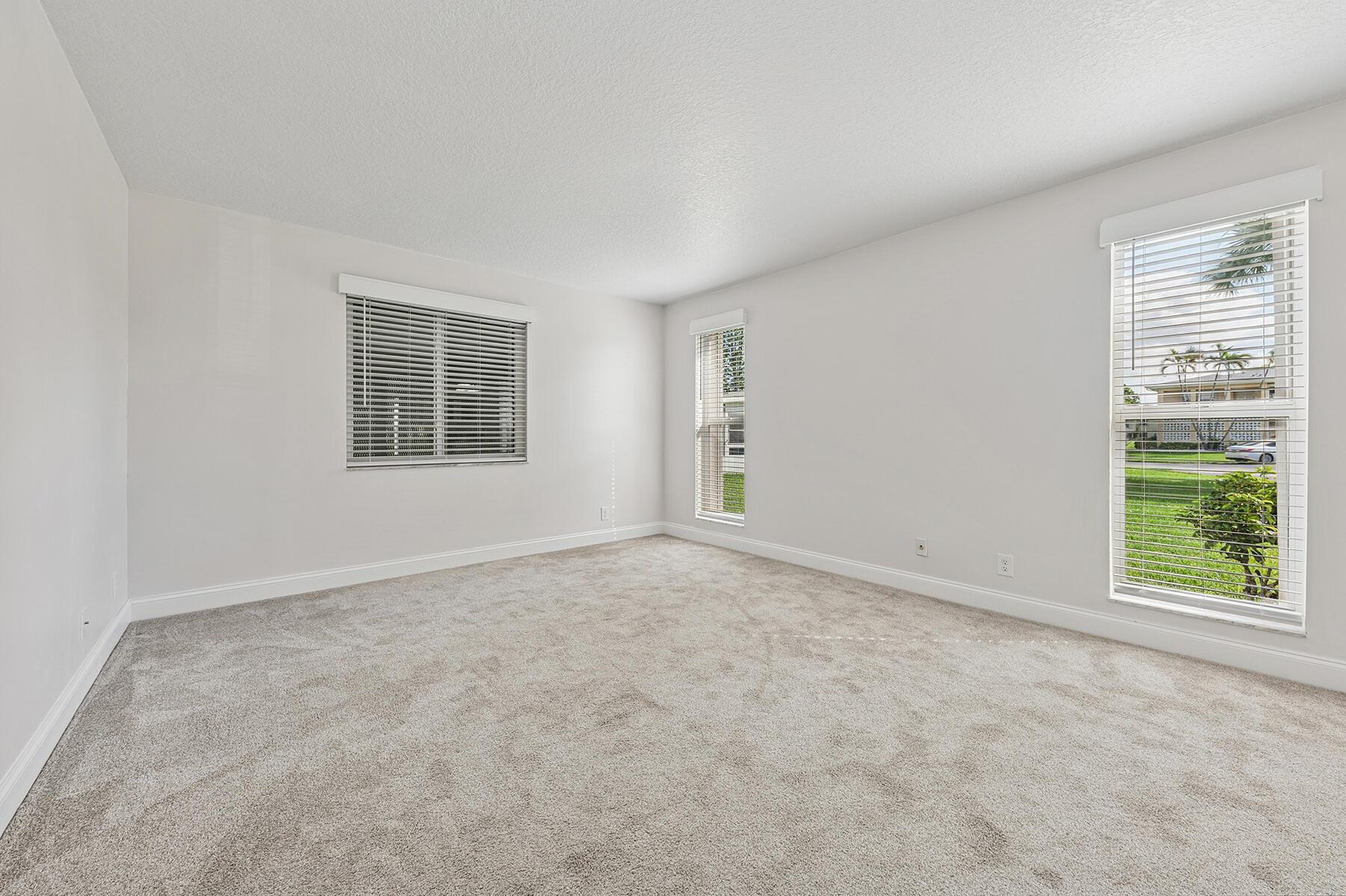 PINES OF DELRAY NORTH CON - Residential Lease